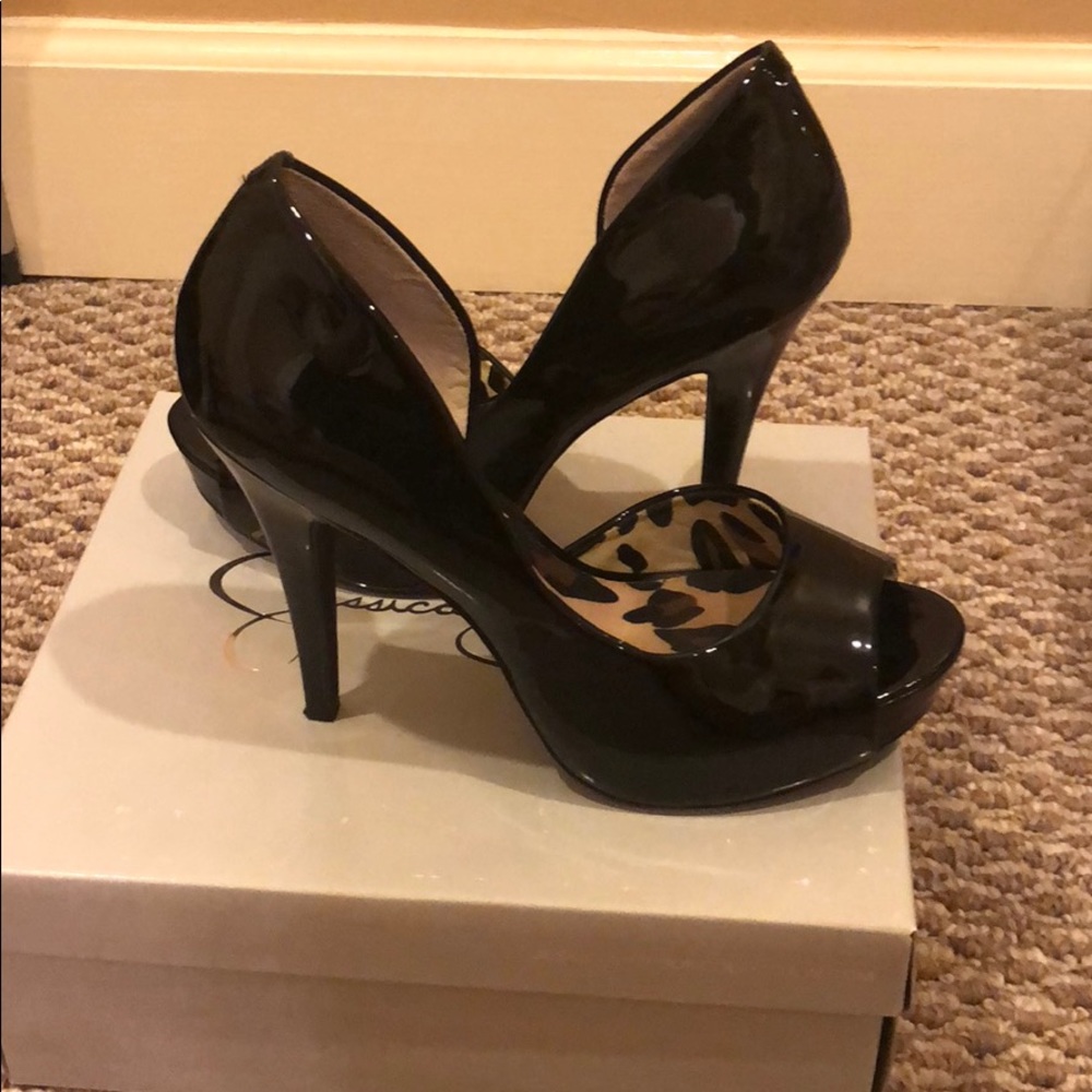 Jessica Simpson Black Patent Leather Pumps